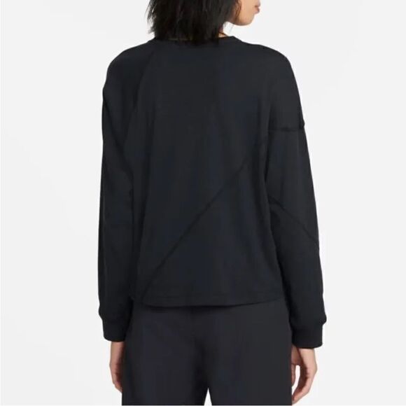Nike Sportswear Black Oversized Dri Fit Long Sleeve Top - Picture 4 of 11